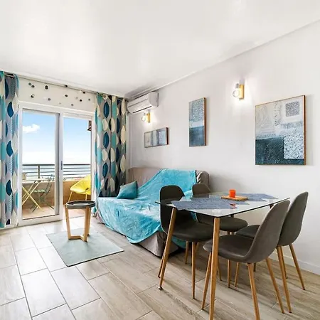 50 Shades Of Blue Apartment