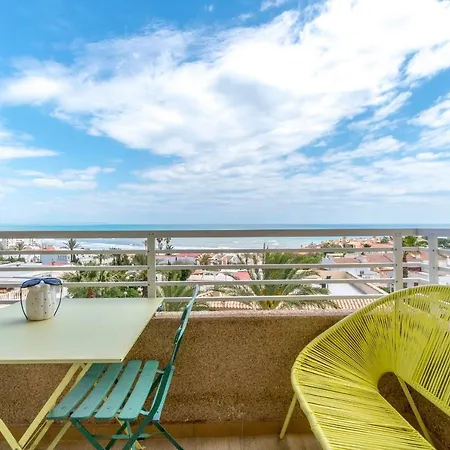 50 Shades Of Blue Apartment